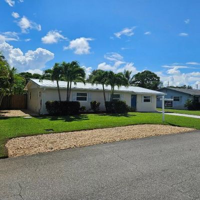 1110 Ne Crescent St, Jensen Beach, FL 34957