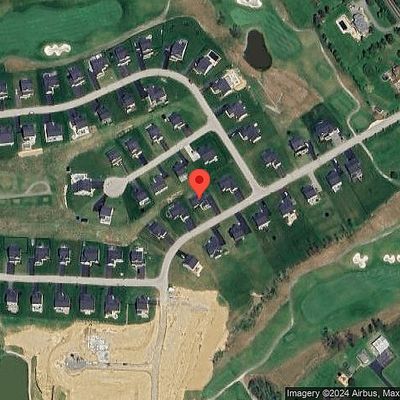 1004 Black Sands Dr, Jeannette, PA 15644