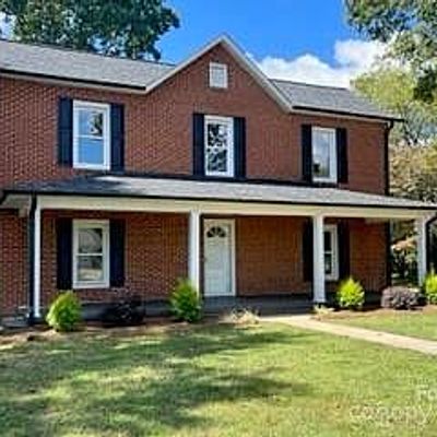 1004 St Davids St Se, Conover, NC 28613