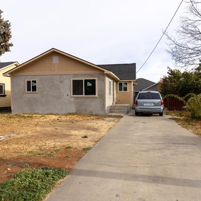 1006 Adams Ave, Toppenish, WA 98948