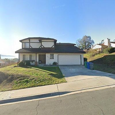 10071 Wycliffe St, Santee, CA 92071