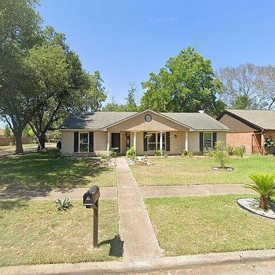 12230 Pine Knoll Dr, Houston, TX 77099