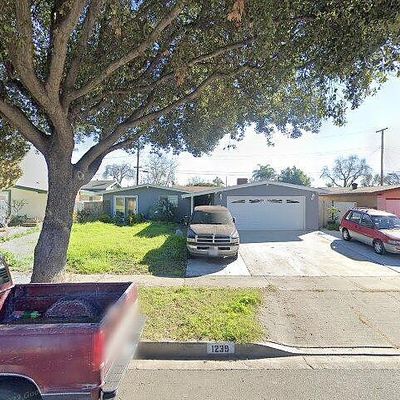 1239 Oak St, Santa Ana, CA 92707