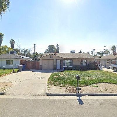 1324 E Sussex Way, Fresno, CA 93704