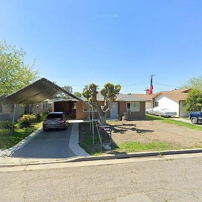 1130 Columbia St, Madera, CA 93638