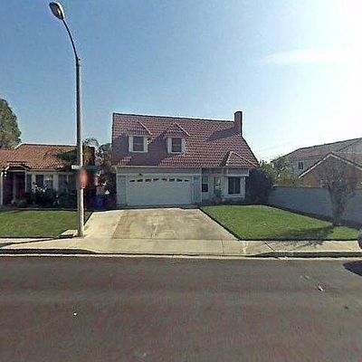 11321 Homewood Dr, Fontana, CA 92337