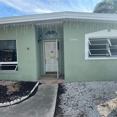 11445 5 Th St E, Treasure Island, FL 33706