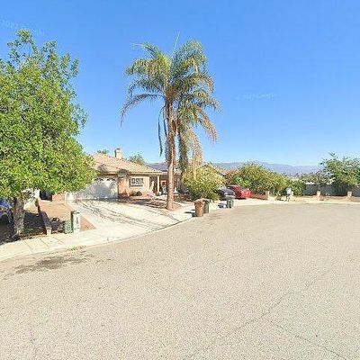 1147 Bronze Star Ct, Colton, CA 92324