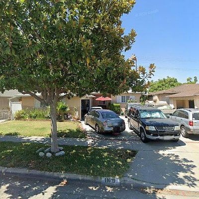 11619 College Dr, Norwalk, CA 90650