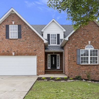 120 Kestrel Cir, La Vergne, TN 37086