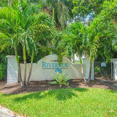 1201 W Island Club Sq, Vero Beach, FL 32963