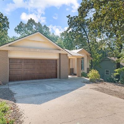 15 Farnham Dr, Bella Vista, AR 72714