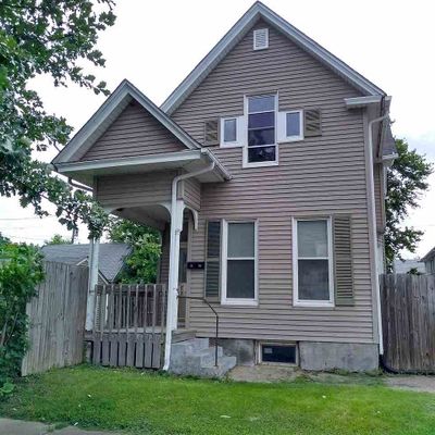 1509 N Gaines St, Davenport, IA 52804