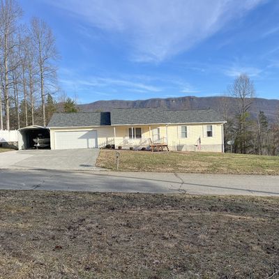 153 E Cumberland Ln, Speedwell, TN 37870