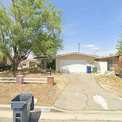 1533 E Avenue Q11, Palmdale, CA 93550