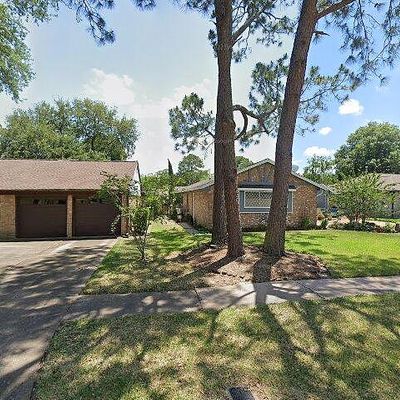 15722 Brookford Dr, Houston, TX 77059