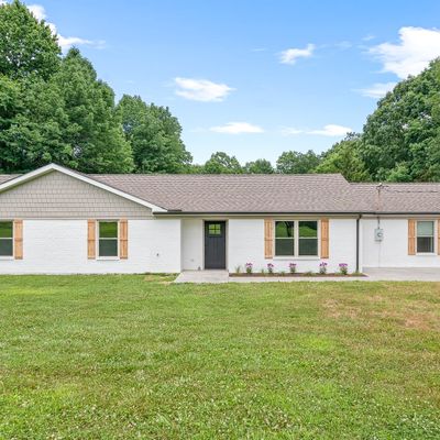 136 Pack Annex Rd, White Bluff, TN 37187