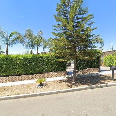 13683 Badger Ave, Sylmar, CA 91342