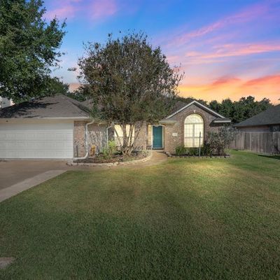 1719 Starling Dr, College Station, TX 77845