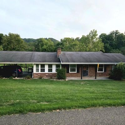 174 Clinch Mountain Ave, Lebanon, VA 24266