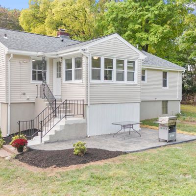 175 Gracey Ave, Meriden, CT 06451