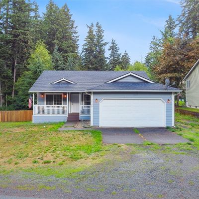 17520 Loop Ln Se, Yelm, WA 98597