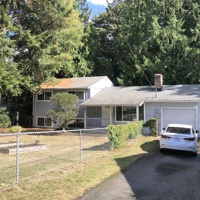 17615 33 Rd Pl W, Lynnwood, WA 98037