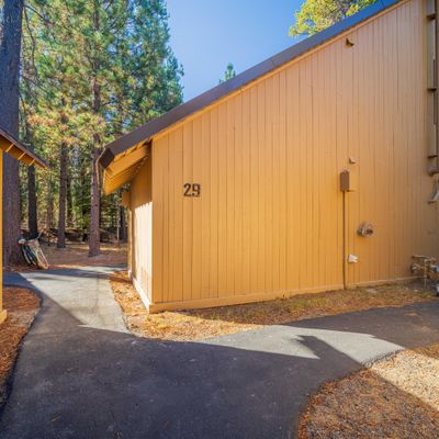 17635 Cluster Cabin Ln, Bend, OR 97707