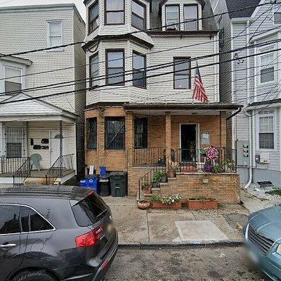 18 Taylor St #9037, Newark, NJ 07104