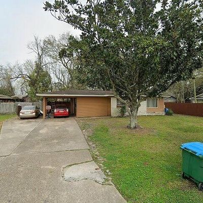 1808 Cherokee St, Pascagoula, MS 39581