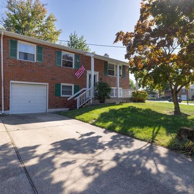 1811 Saw Mill Dr, Wilmington, DE 19810