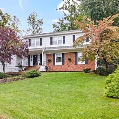 186 Grandview Ave, Caldwell, NJ 07006