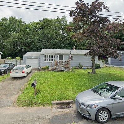 19 Dell Dr, East Haven, CT 06513