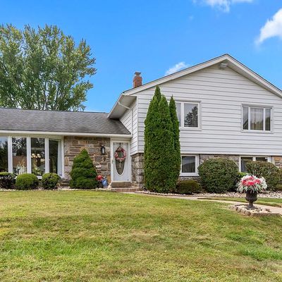 16 Durand Rd, Huntingdon Valley, PA 19006