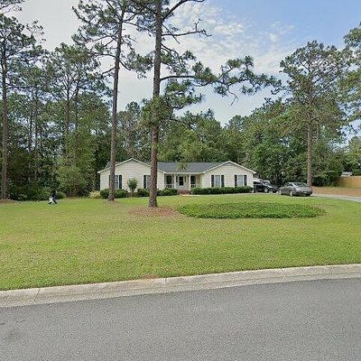 17 Bracken Dr, Moultrie, GA 31768