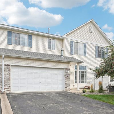 2038 Mockingbird Ave, Shakopee, MN 55379