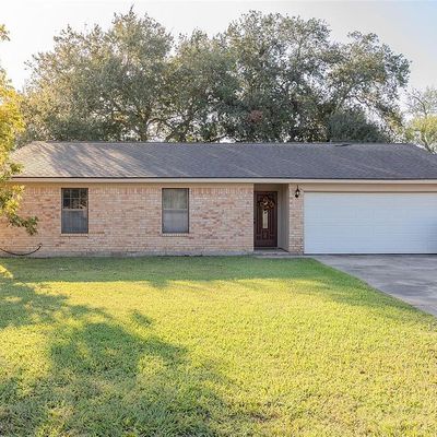 205 Viking St, Victoria, TX 77905