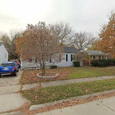 20846 Maple St, Saint Clair Shores, MI 48081