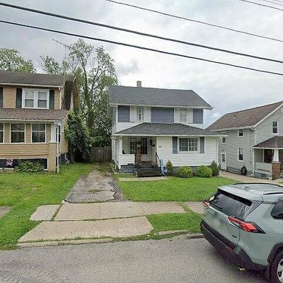 210 E Hillcrest Ave, New Castle, PA 16105