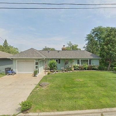 210 W Walnut St, Horicon, WI 53032