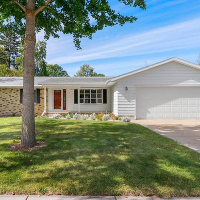 212 Walmar Dr, Sun Prairie, WI 53590