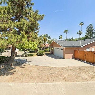 2142 3 Rd St, Sanger, CA 93657