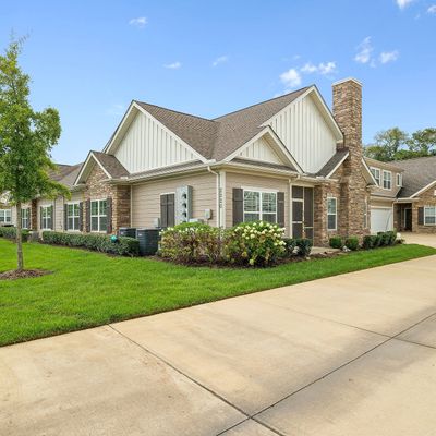 2220 Stonecenter Ln, Murfreesboro, TN 37128