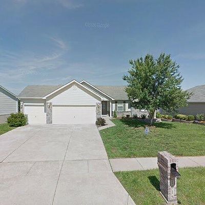 1915 Bonnie Brook Ln, Wentzville, MO 63385