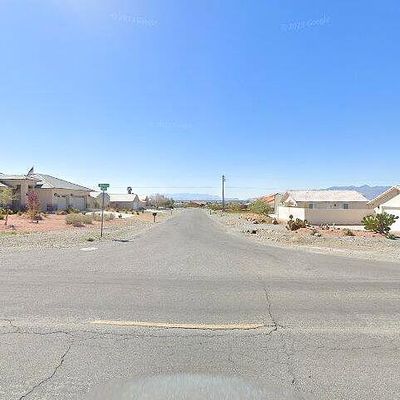 1960 S Vineyard Dr W, Pahrump, NV 89048