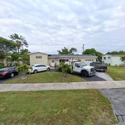 19701 Nw 12 Th Ct, Miami, FL 33169