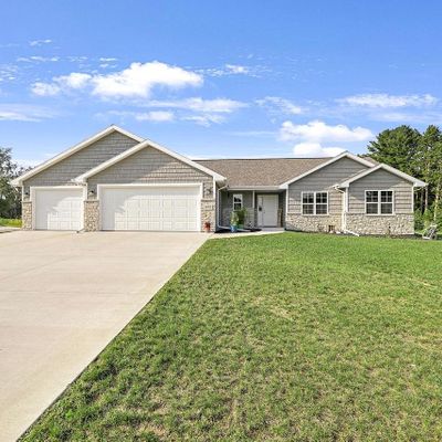 1975 Penny Ln, New London, WI 54961