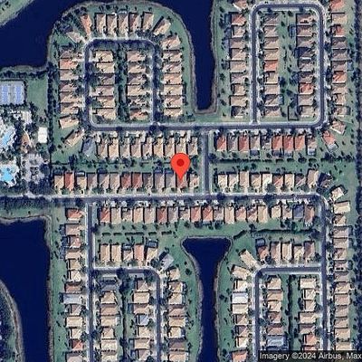 1995 Fairmont Ln, Naples, FL 34120