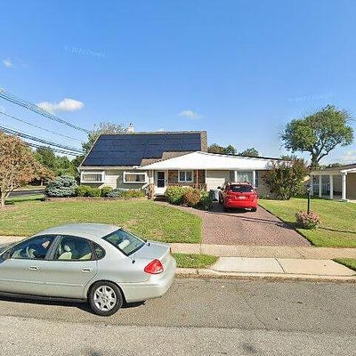 2 Fennimore Rd, Trenton, NJ 08690