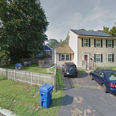 20 Hope Dr, Middletown, NJ 07748